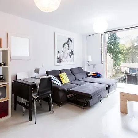 Art /design & Pool Daire